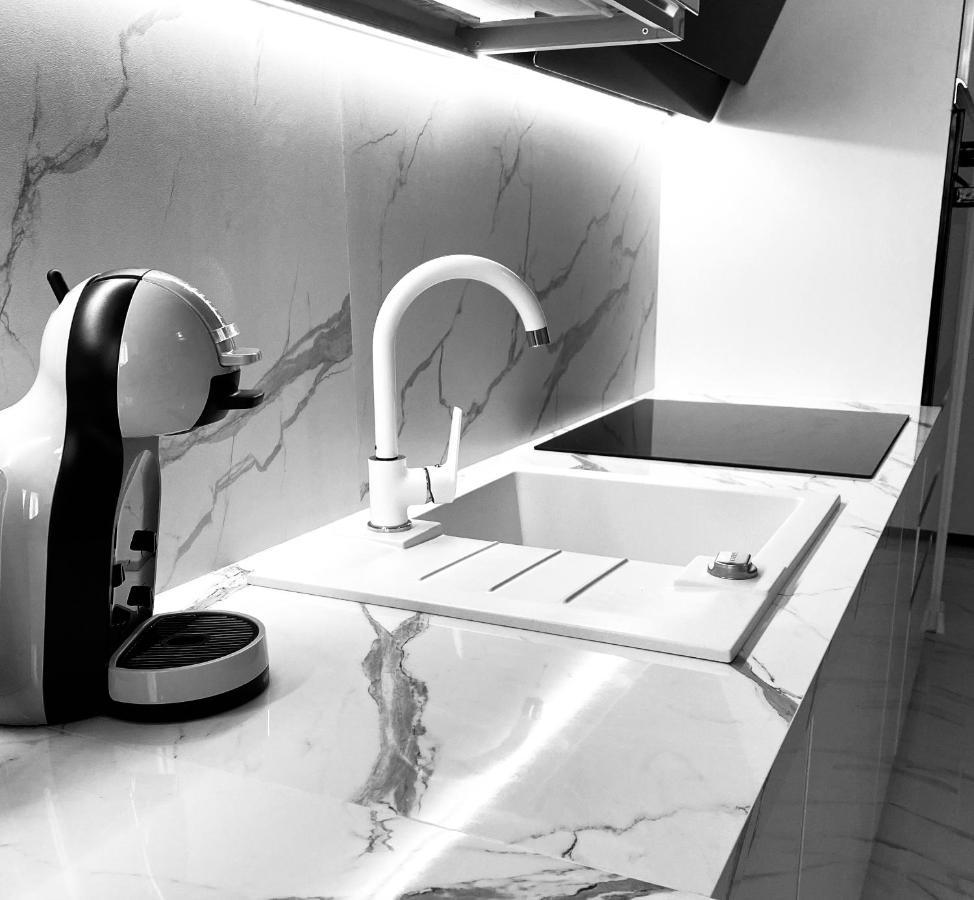 Studio Six Умаг Екстериор снимка